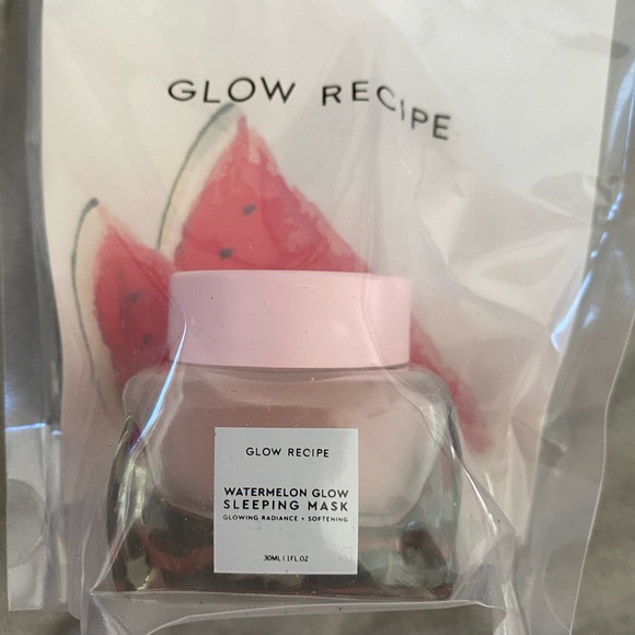 Skin products - Picture 2 of 4